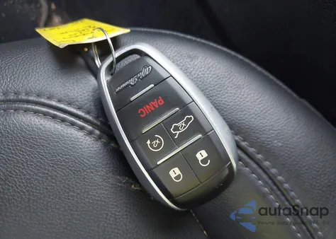 2020 Alfa Romeo Giulia Sport Awd z USA, uszkodzony, nr VIN ZARFANANXL7625909